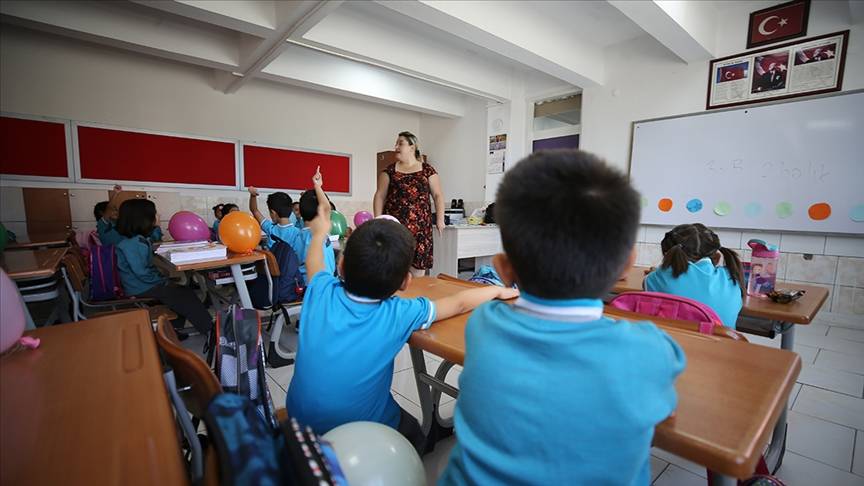 3 Aralık’ta okullar tatil mi? Çarşamba günü ders var mı? 4